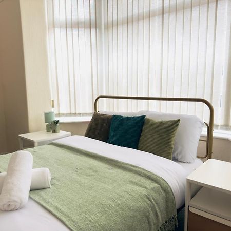 Double Bedroom Near City Center Manchester Eksteriør bilde