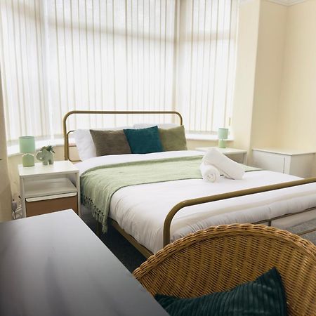 Double Bedroom Near City Center Manchester Eksteriør bilde
